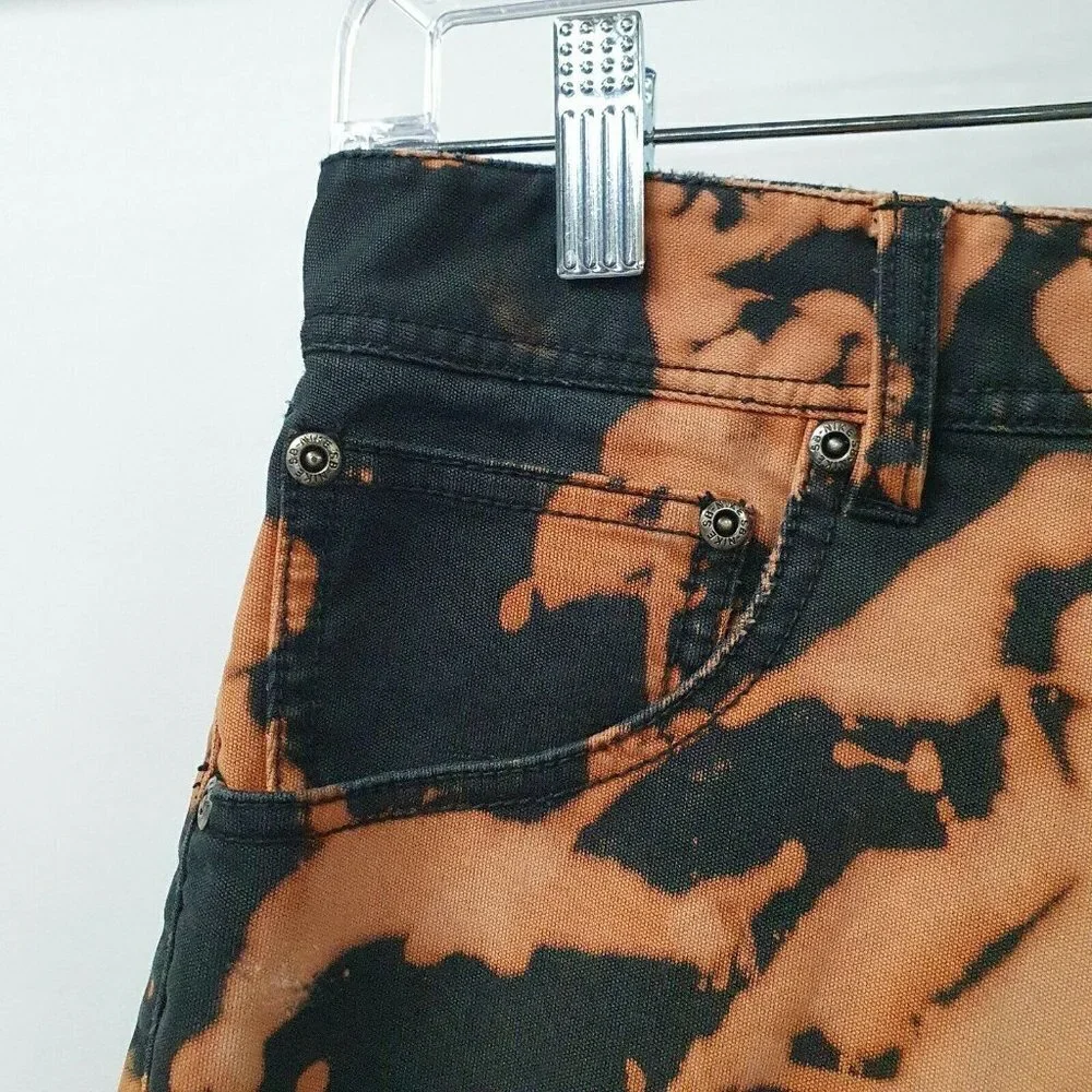 NIKE SB Skateboarding Men's 28 Bleach‎ Dye Black Denim Jeans Shorts 5 Pockets